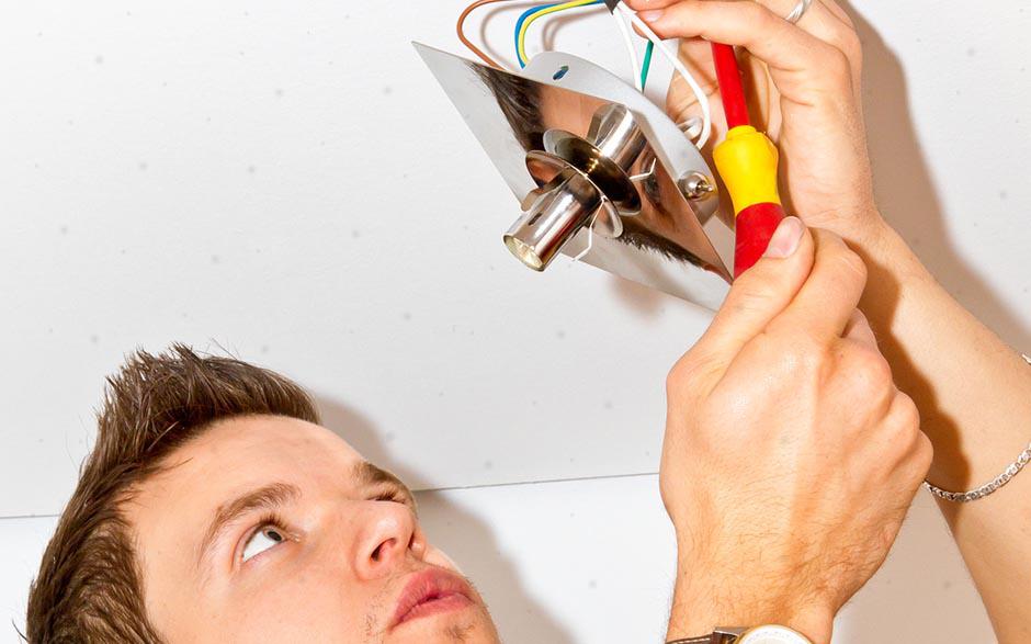 devis renovation électrique Évry